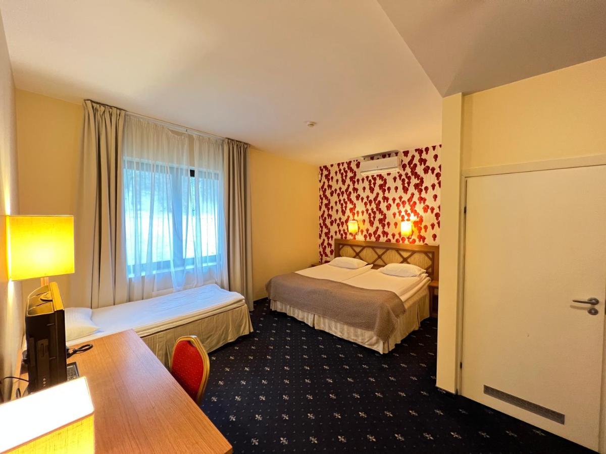 Park Villa Hotel Аеропорт Вільнюс Екстер'єр фото
