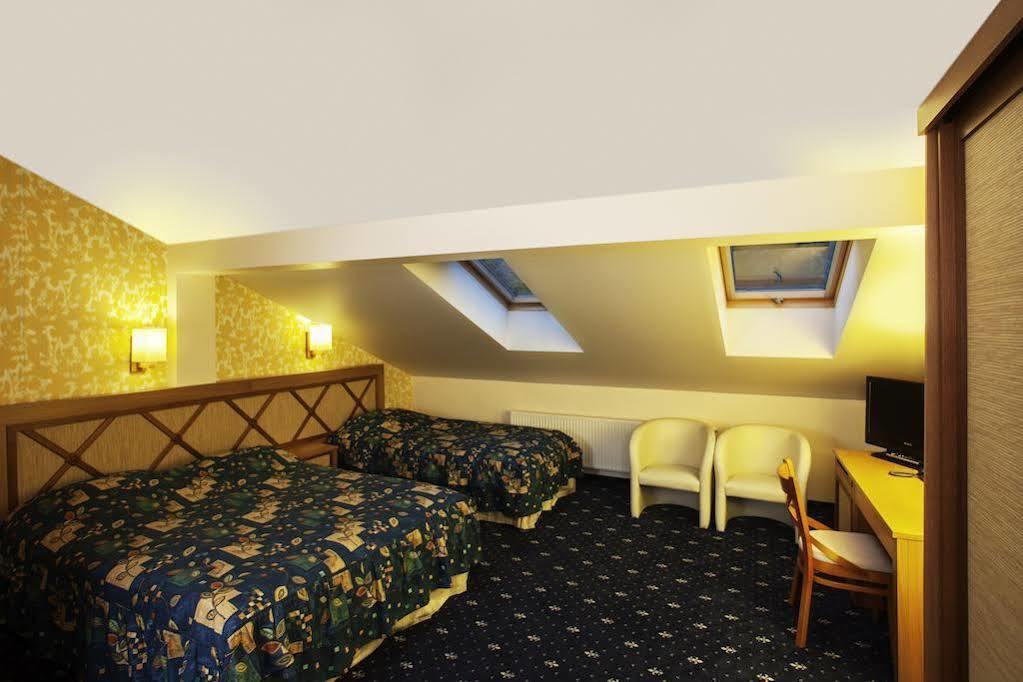 Park Villa Hotel Аеропорт Вільнюс Екстер'єр фото